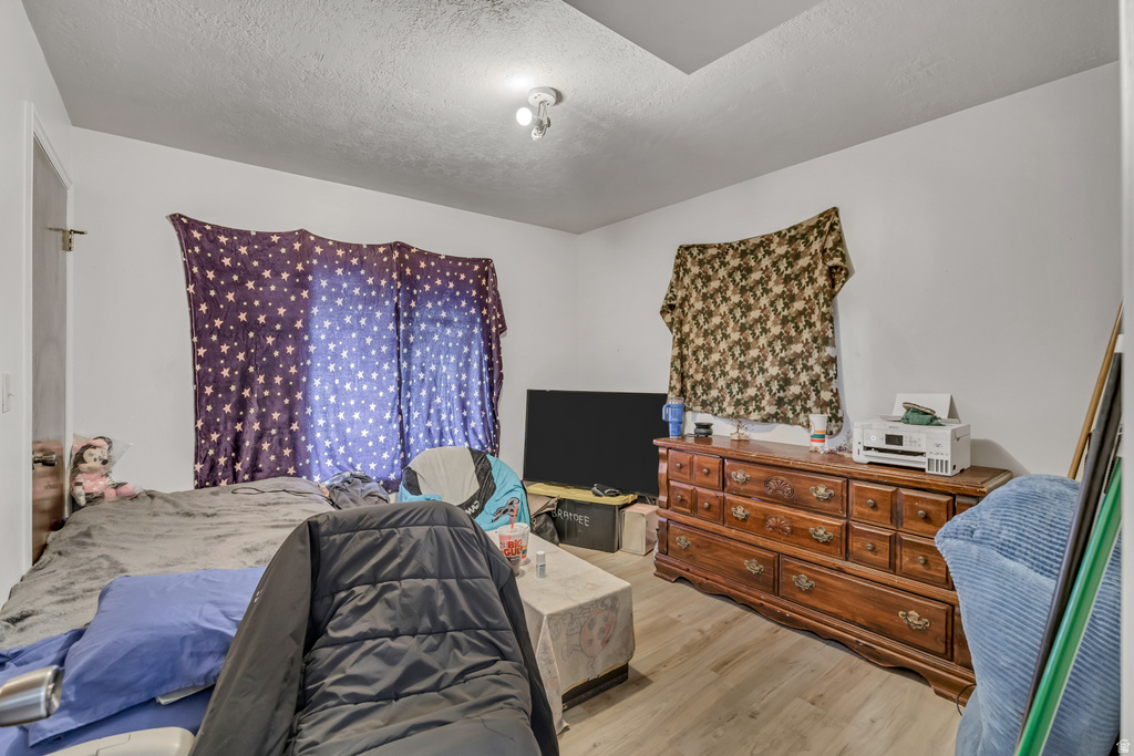 9660 S STORNOWAY CIR South Jordan, UT 84009