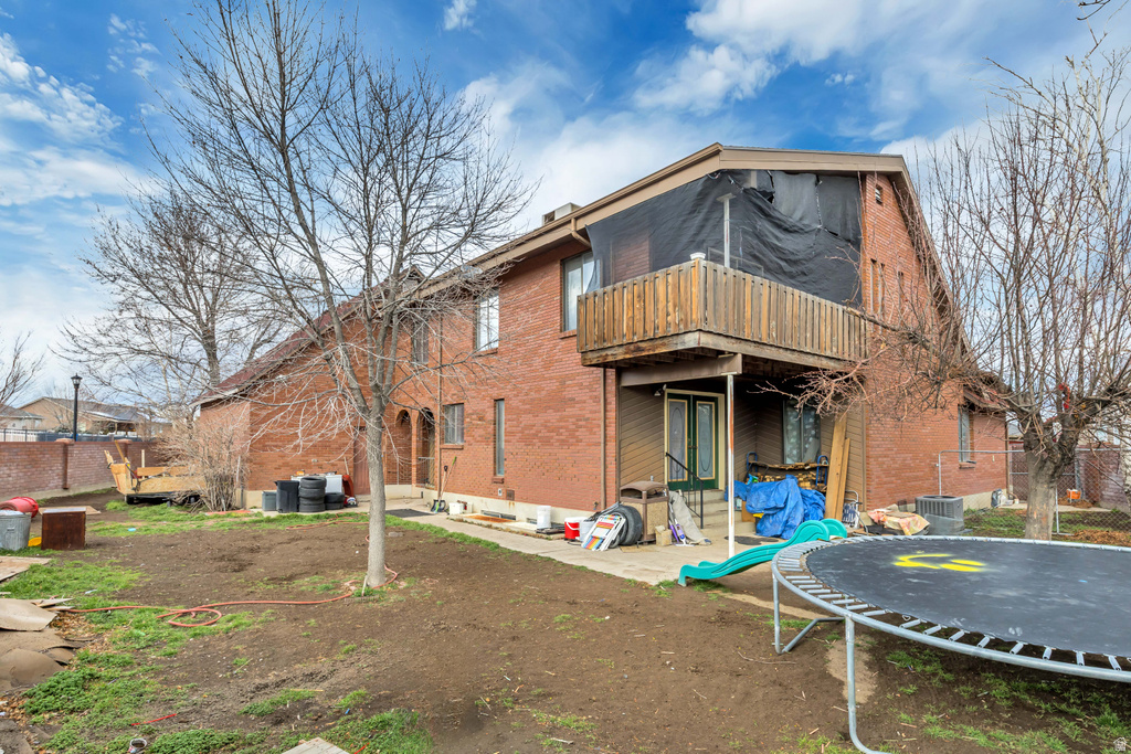 9660 S STORNOWAY CIR South Jordan, UT 84009