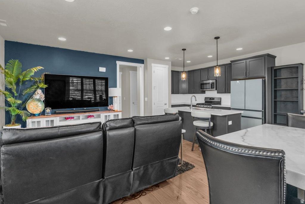 756 W MARCONI WAY Murray, UT 84123