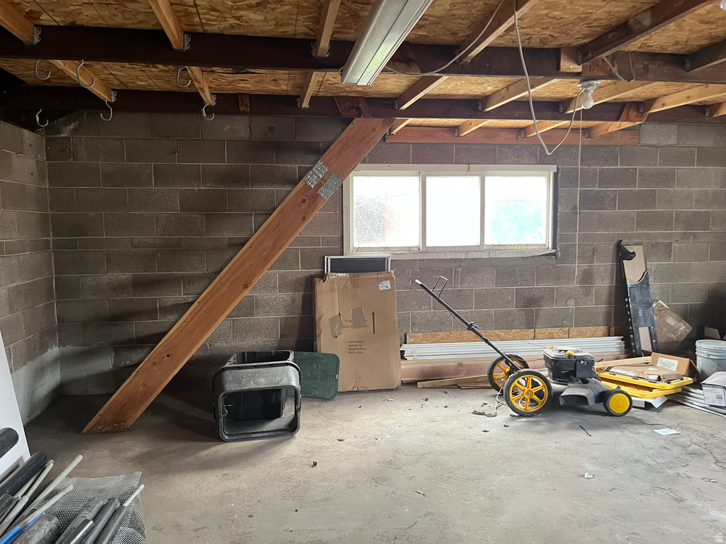 1566 E 3150 S Millcreek, UT 84106