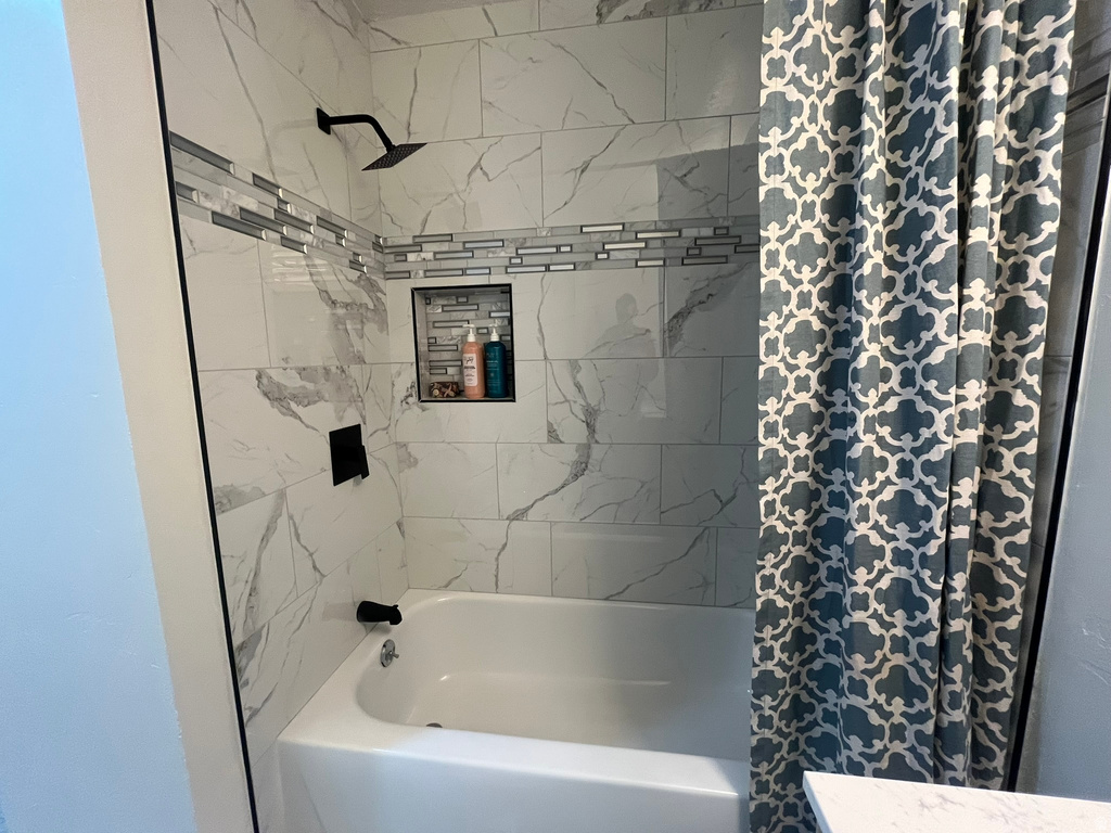 1566 E 3150 S Millcreek, UT 84106