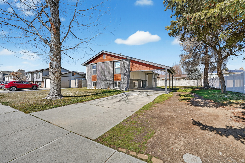 409 E 10185 S Sandy, UT 84070