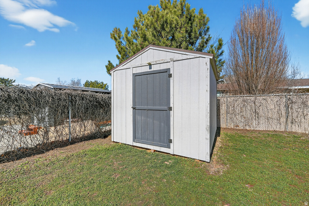 409 E 10185 S Sandy, UT 84070