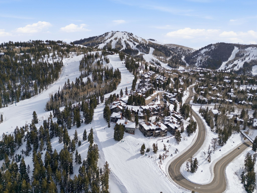 8200 ROYAL ST E #5 Deer Valley, UT 84060