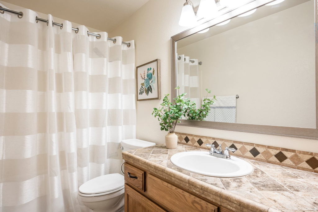 5843 S 3230 W Taylorsville, UT 84129