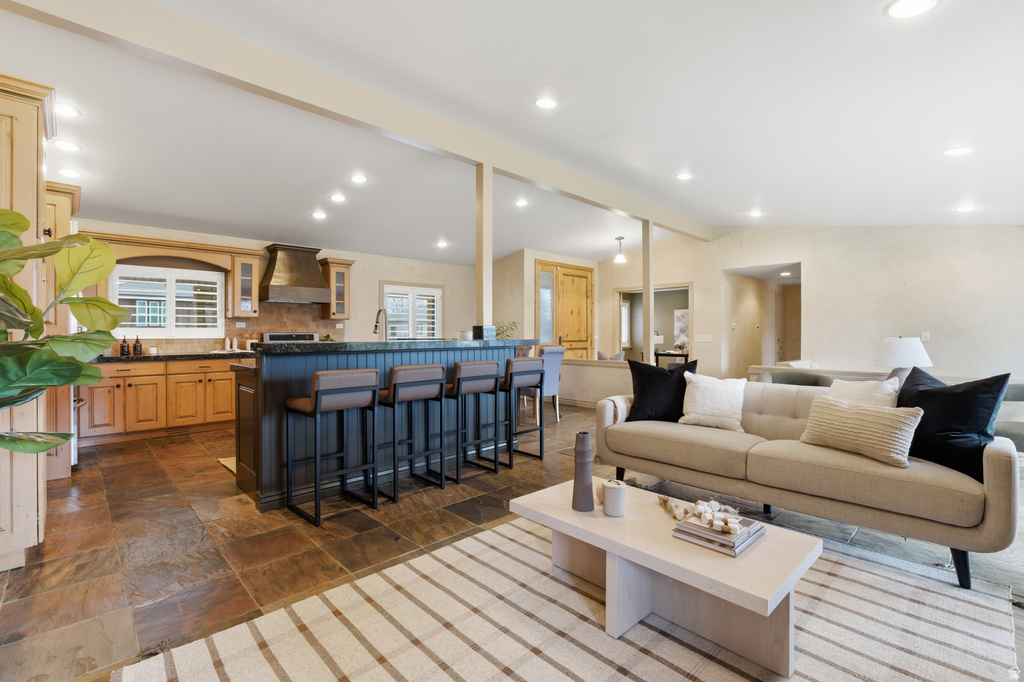 8651 S MOUNT MAJESTIC RD Sandy, UT 84093