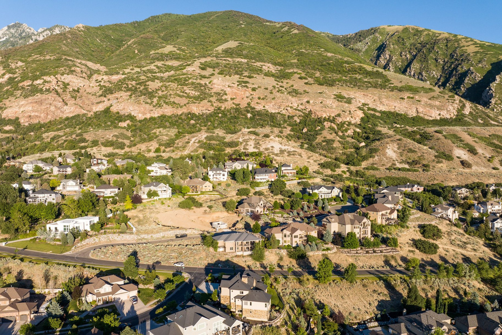 12056 S CORTINA CREST DR Draper, UT 84020