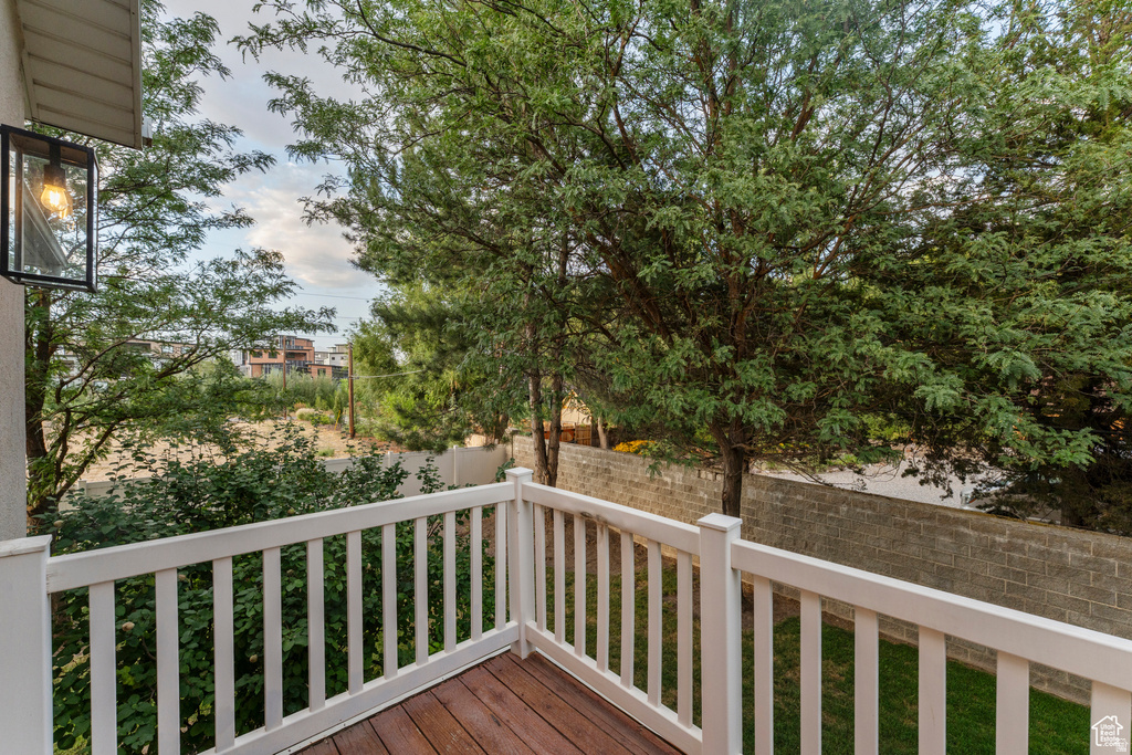 5037 S COTTON TREE LN Holladay, UT 84117