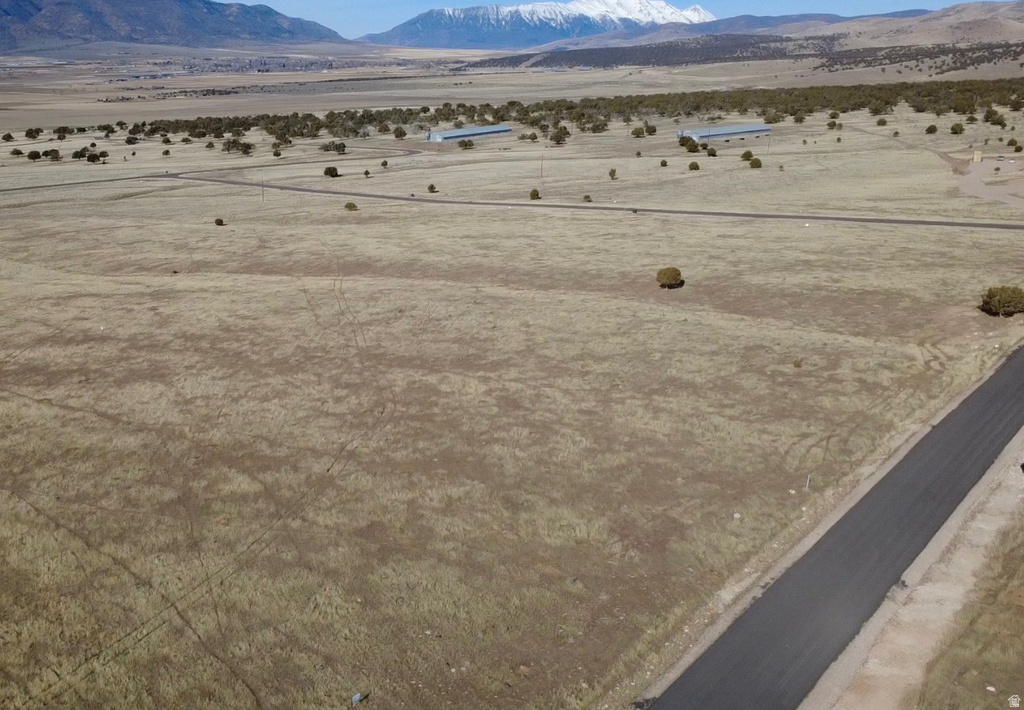 22275 N 2500 E Fountain Green, UT 84632