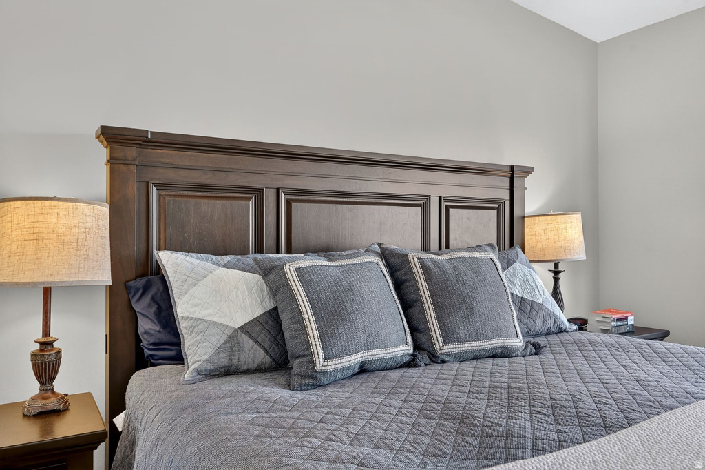 2384 W FRONTIER ST Riverton, UT 84065