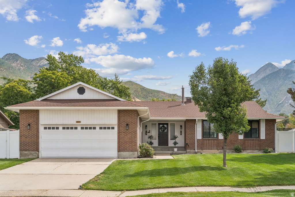 6877 PINEVIEW CIR Salt Lake City, UT 84121