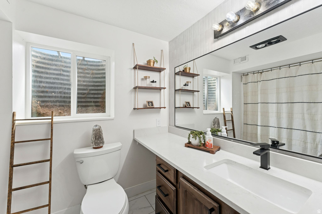 6877 PINEVIEW CIR Salt Lake City, UT 84121