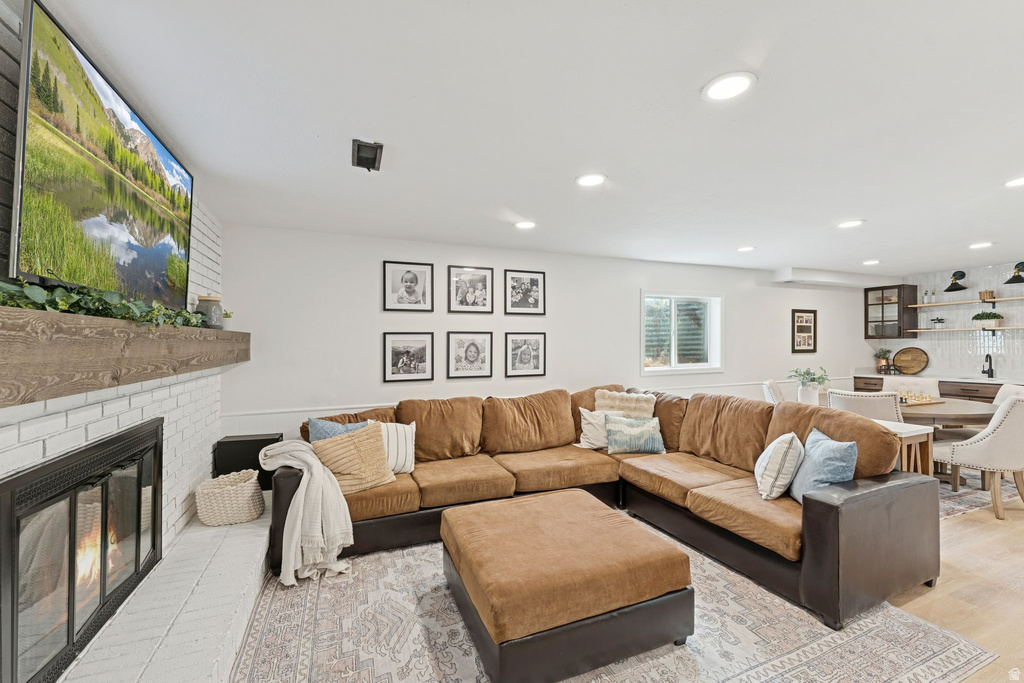 6877 PINEVIEW CIR Salt Lake City, UT 84121