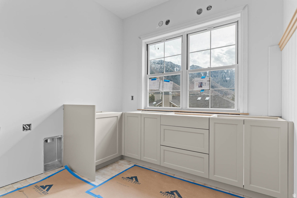 2962 E ELBERTA Sandy, UT 84092