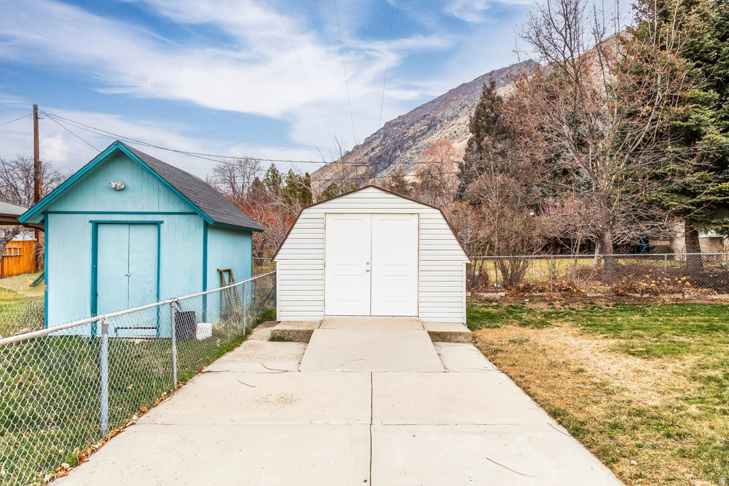 1027 E 200 N Springville, UT 84663
