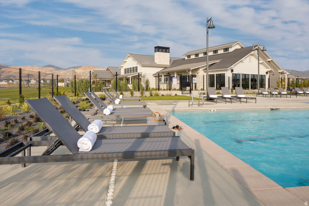 6151 W FOLLY ISLAND WAY South Jordan, UT 84009