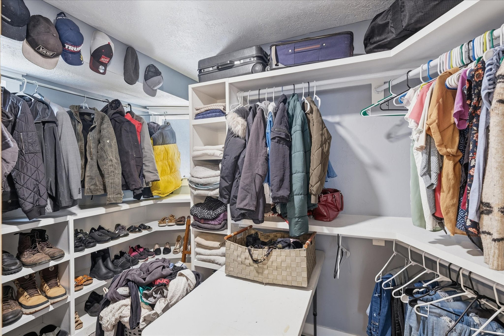 1535 SUMAC DR Logan, UT 84321