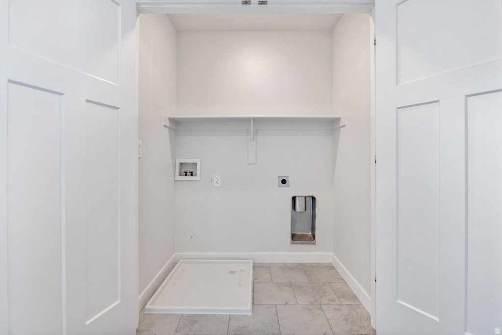 6122 W LAKE AVE South Jordan, UT 84009