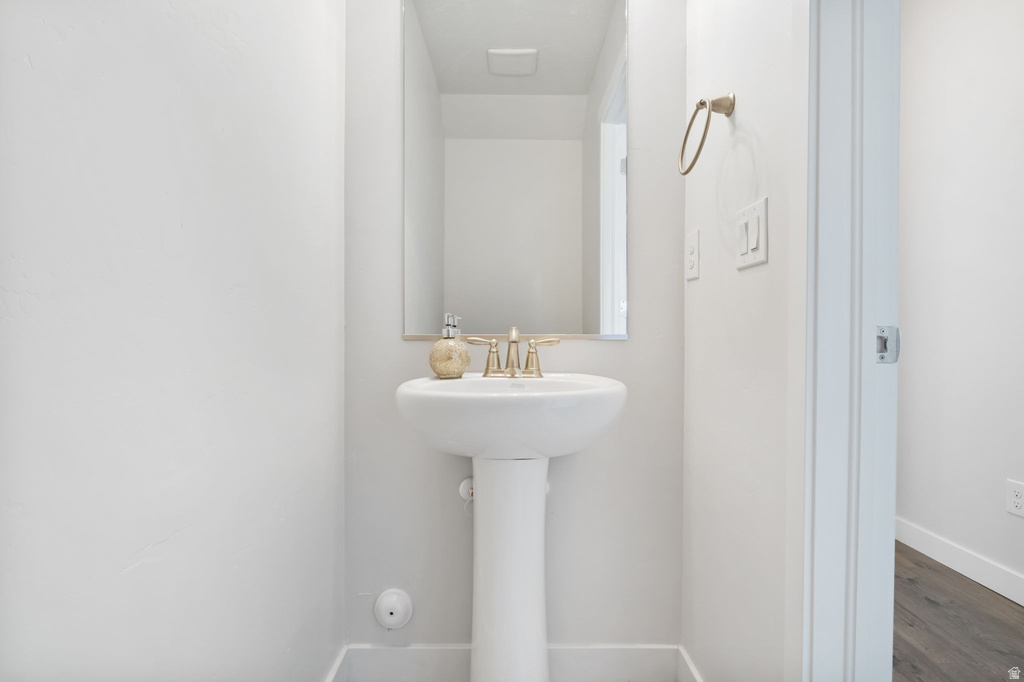 6122 W LAKE AVE South Jordan, UT 84009