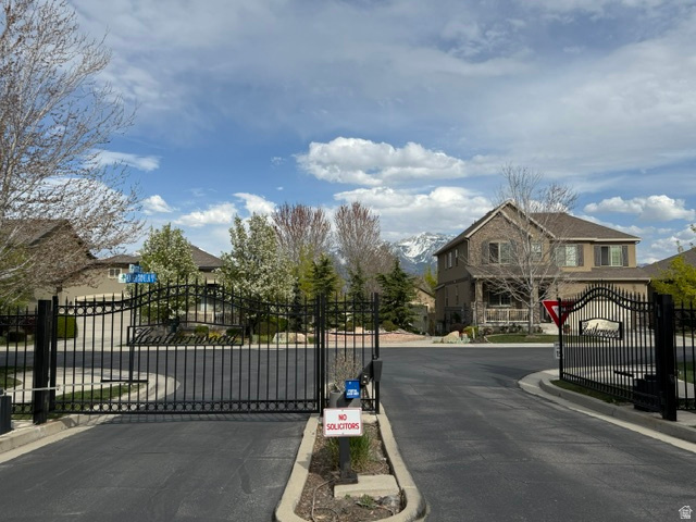 11184 S HEATHER GROVE LN South Jordan, UT 84095