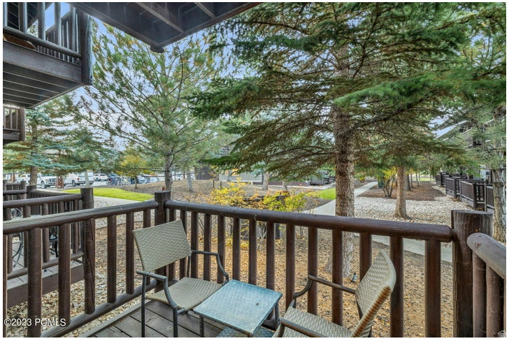 2305 SIDEWINDER DR #911 Park City, UT 84060