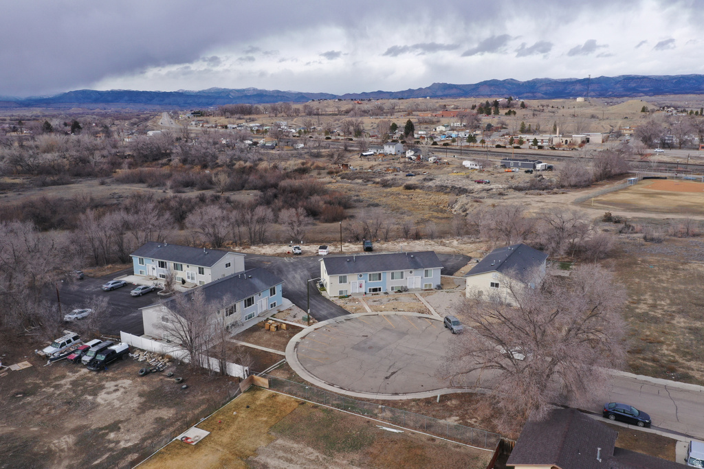 106 W 250 S Wellington, UT 84542