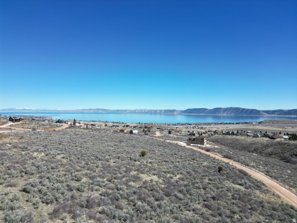 2711 S VALLEY DR Garden City, UT 84028