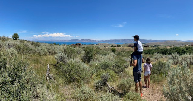 2711 S VALLEY DR Garden City, UT 84028