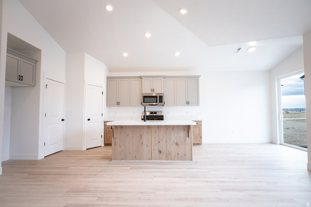 1063 N 1060 W Salem, UT 84653