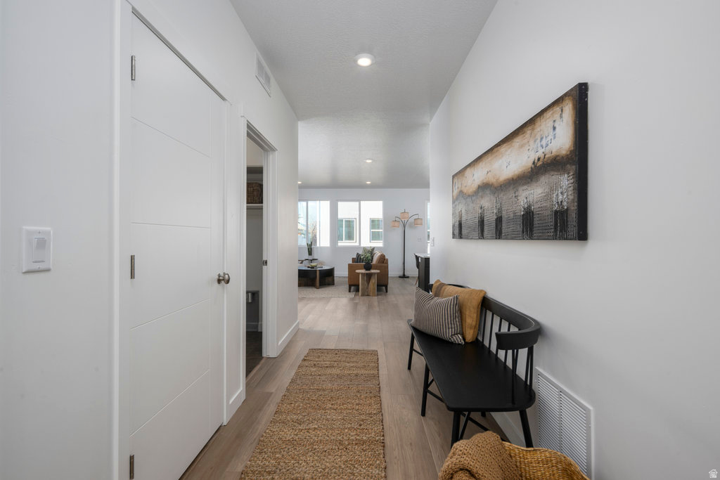 234 W WATERSTONE CIR Murray, UT 84107