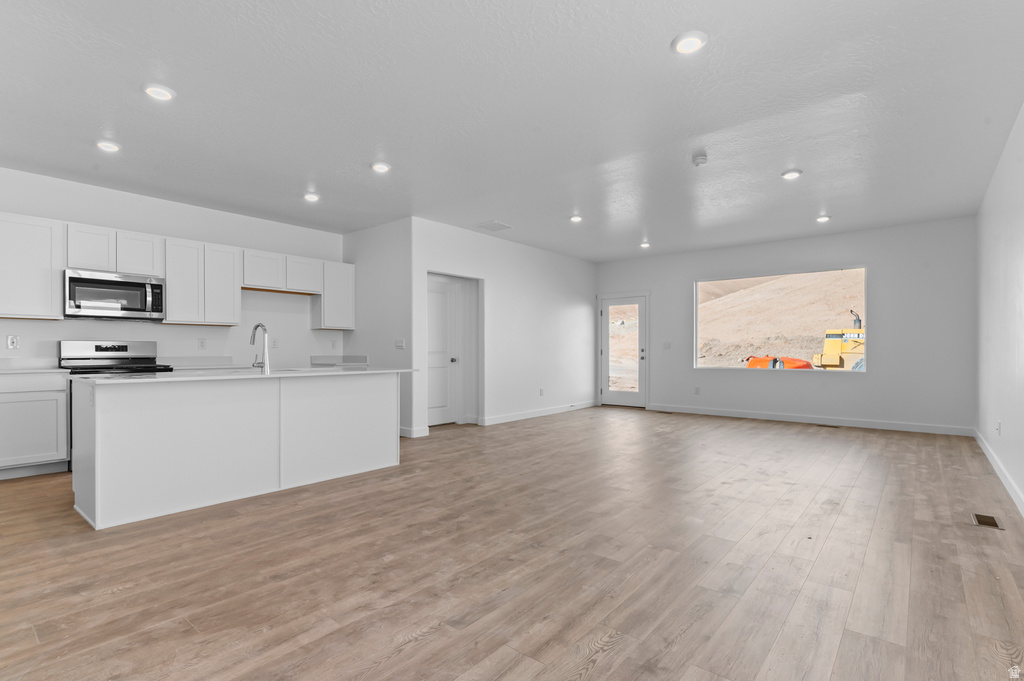 189 W LEVENGROVE DR #213 Lehi, UT 84048