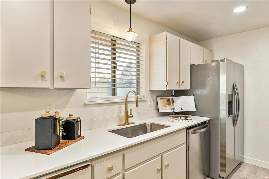 3355 W MEADOWBROOK DR Salt Lake City, UT 84119