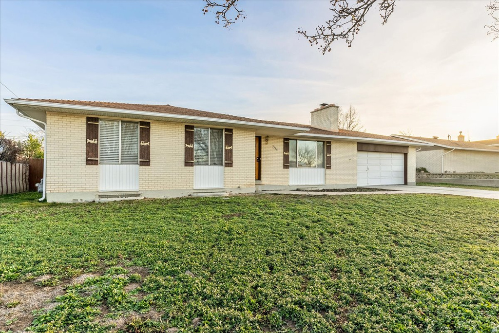 3355 W MEADOWBROOK DR Salt Lake City, UT 84119