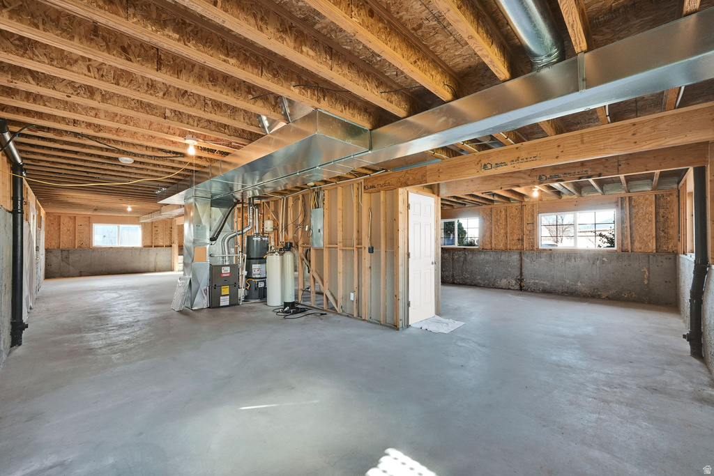 2953 W 4650 S Roy, UT 84067