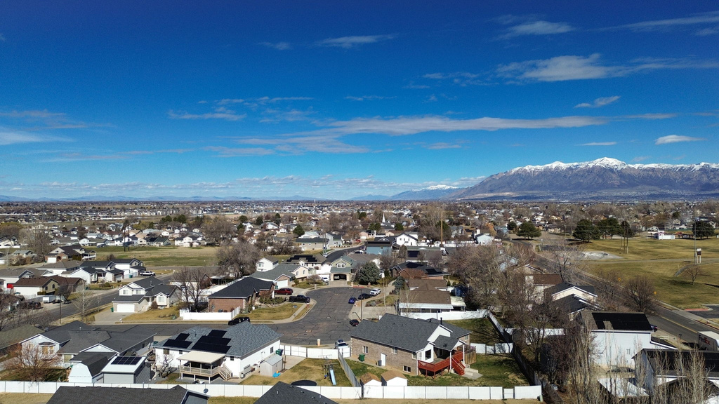 2953 W 4650 S Roy, UT 84067