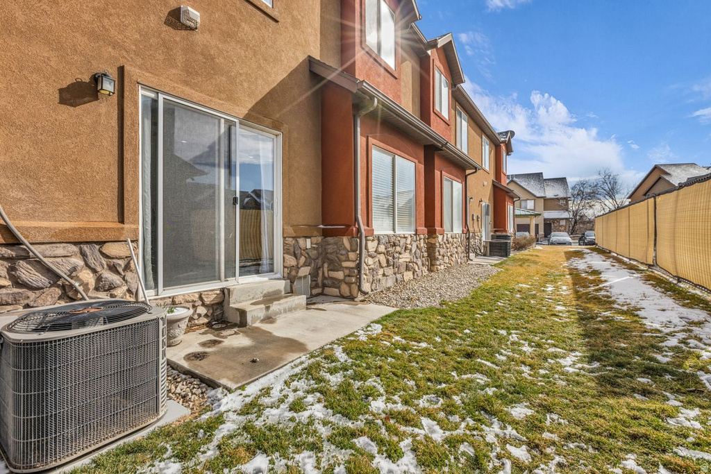 276 S 840 W Pleasant Grove, UT 84062