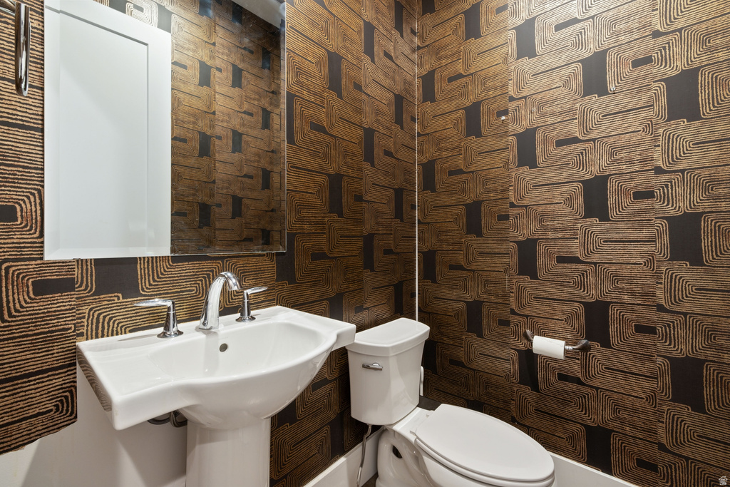 1876 W OAKWOOD CIR Lehi, UT 84043