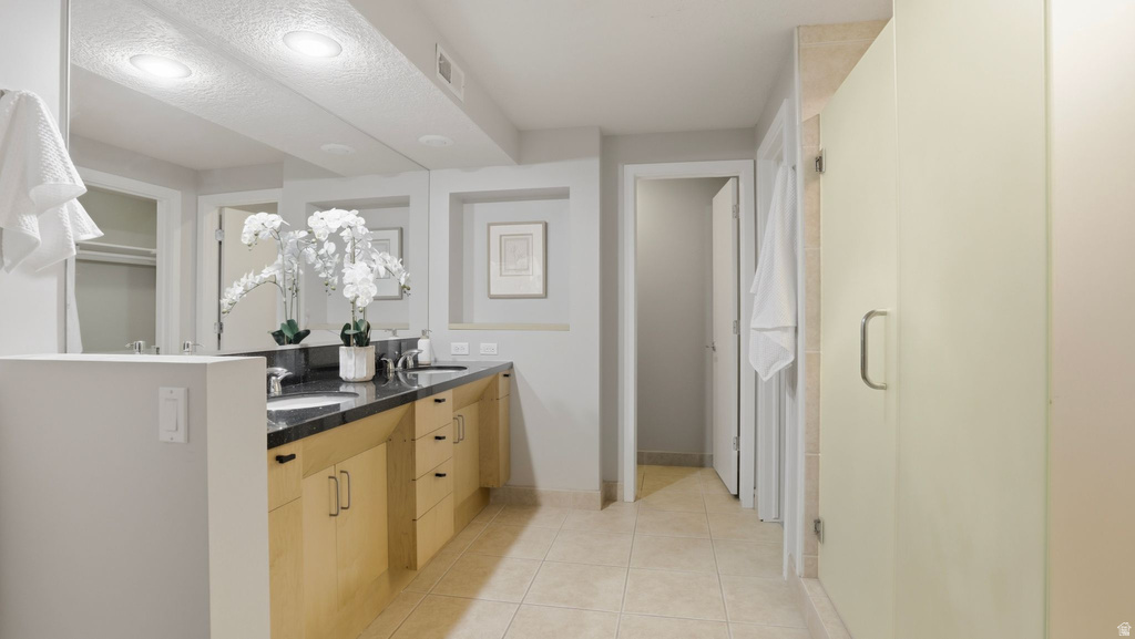 1 QUIETWOOD LN Sandy, UT 84092