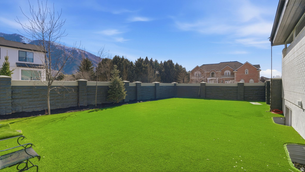 1 QUIETWOOD LN Sandy, UT 84092