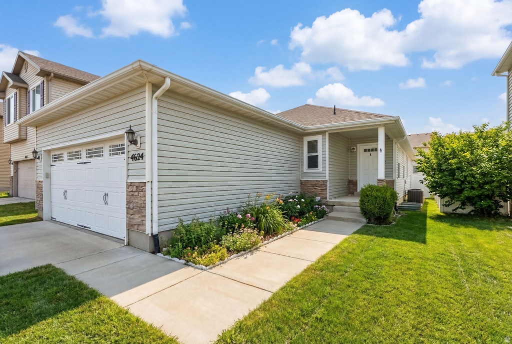 4624 N MAPLE DR Eagle Mountain, UT 84005