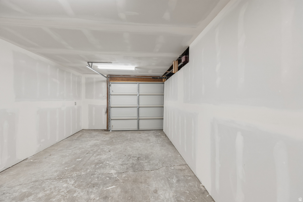 5489 S WILLOW LN Murray, UT 84107