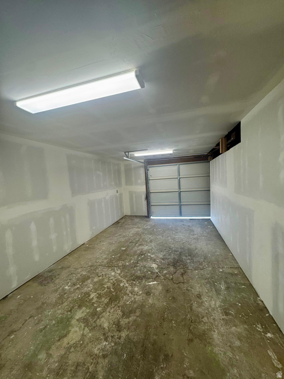 5489 S WILLOW LN Murray, UT 84107