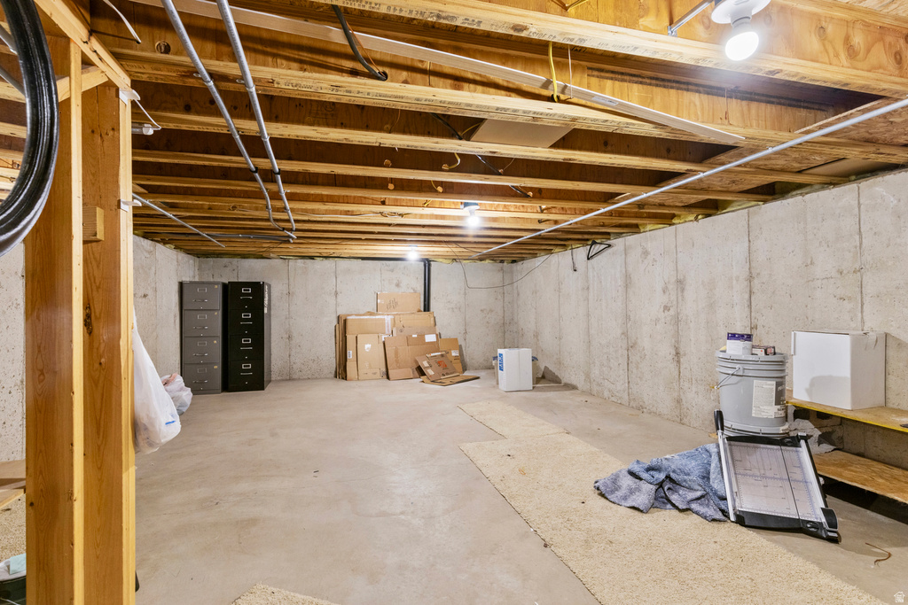 1016 E 2600 N North Ogden, UT 84414