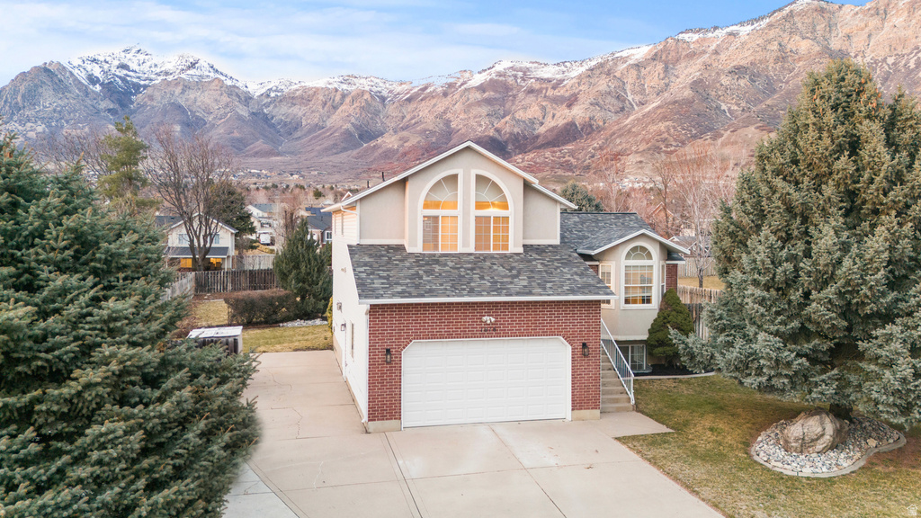 1016 E 2600 N North Ogden, UT 84414