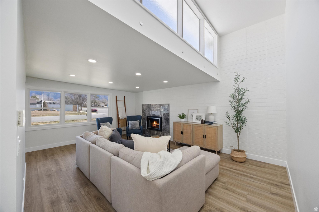 10366 S LARKSPUR CIR Sandy, UT 84094