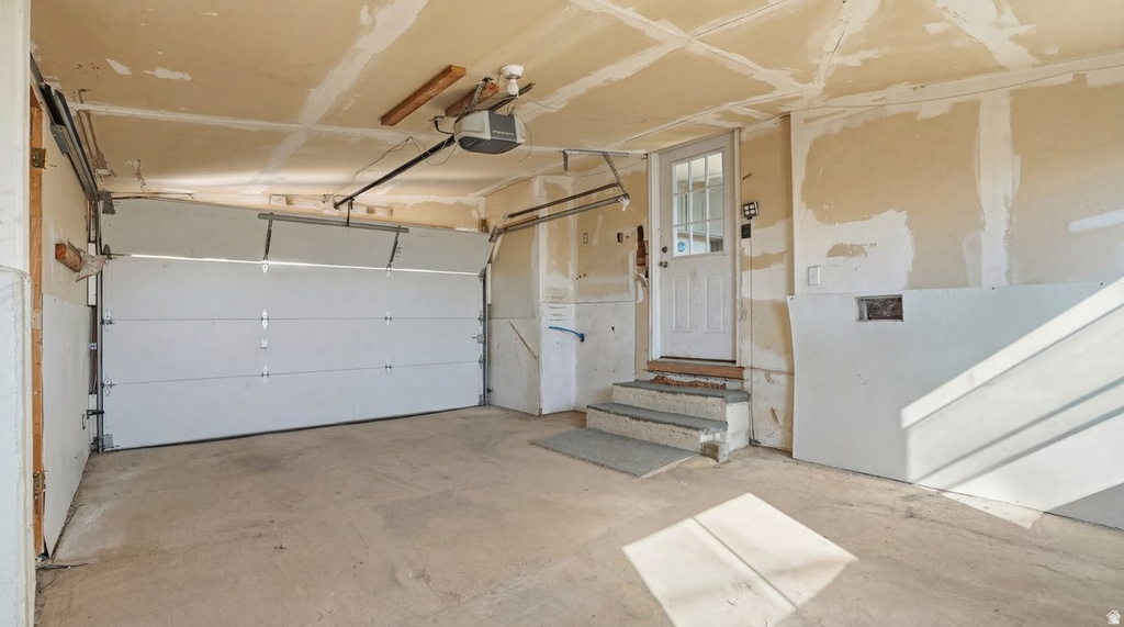 148 S GRASSY TRAIL DR East Carbon, UT 84520