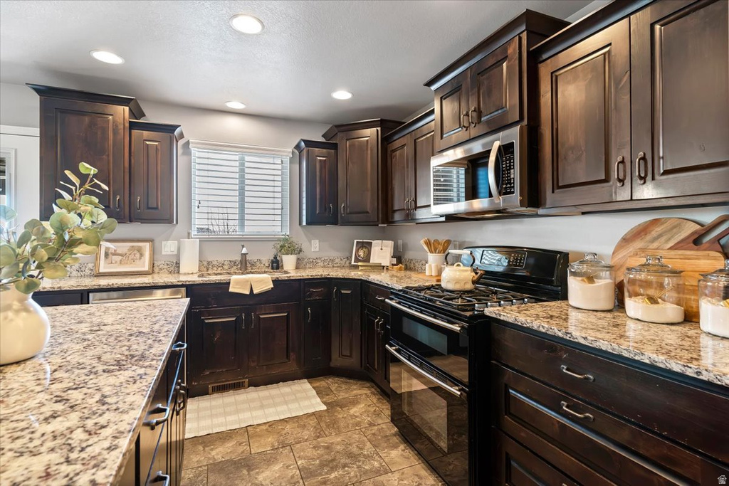 2267 N 225 W Harrisville, UT 84414