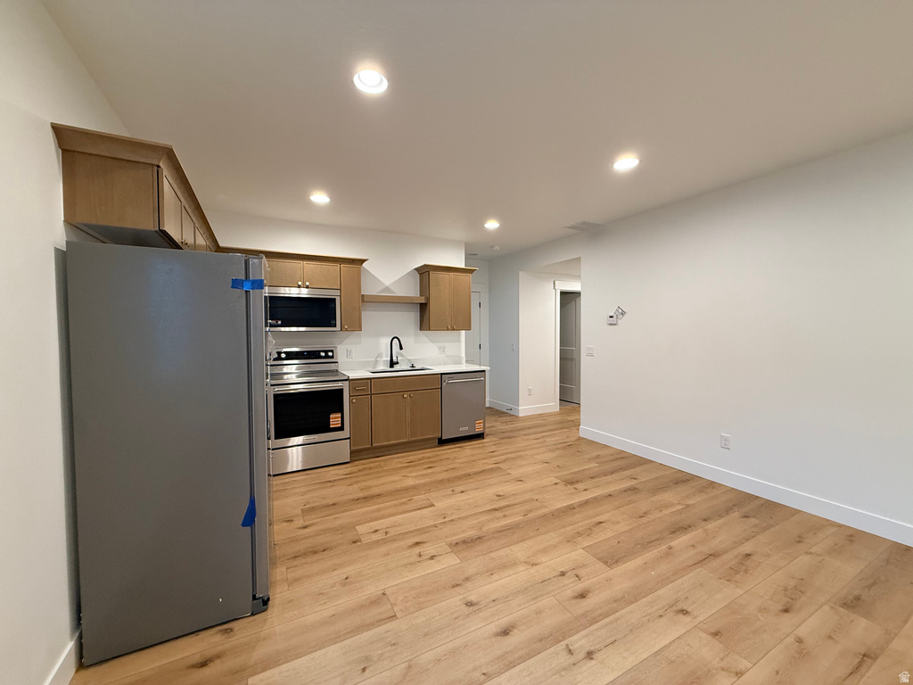 163 W HACKBERRY RD #6527 Vineyard, UT 84059