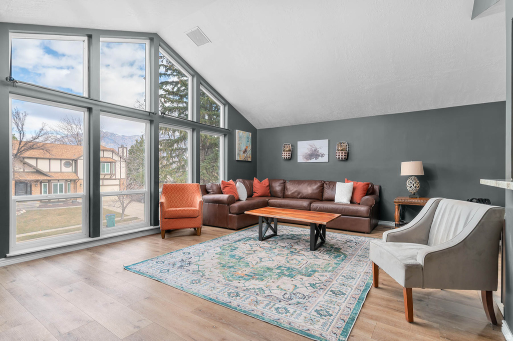 2858 E COBBLEMOOR LN Sandy, UT 84093