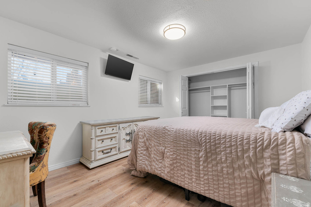 2858 E COBBLEMOOR LN Sandy, UT 84093